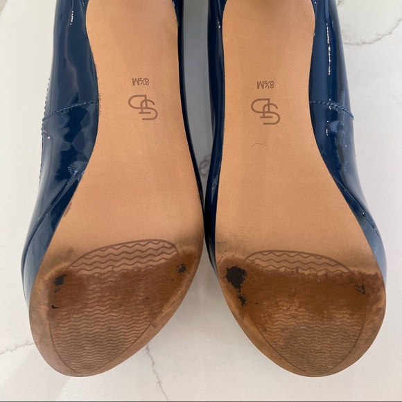 Circa Joan and David Luxe Patent Leather Platform Pumps Heels - Picture 5 of 6